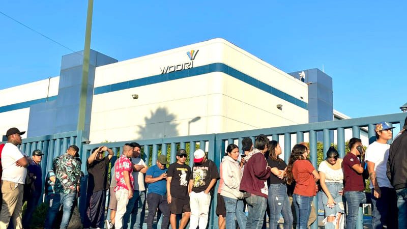Trabajadores de Woori Printing se manifiestan por pagos retenidos
