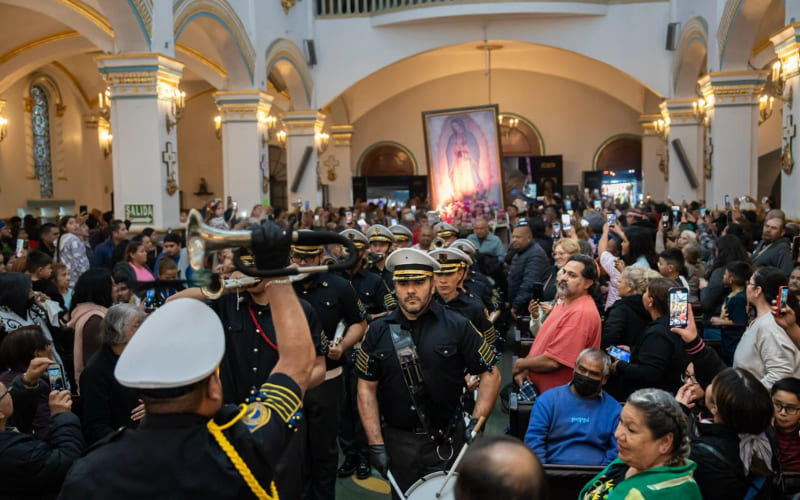 Mercados de Tijuana se unen en gran peregrinación en honor a la Virgen de Guadalupe