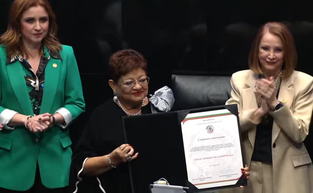 Ernestina Godoy rinde protesta como nueva Fiscal General de la República