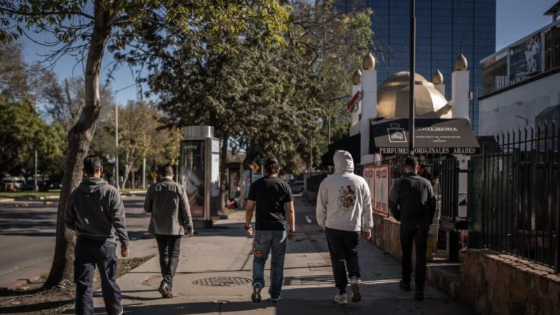 Vientos provocan apagones en la Col. El Valle por caída de cables