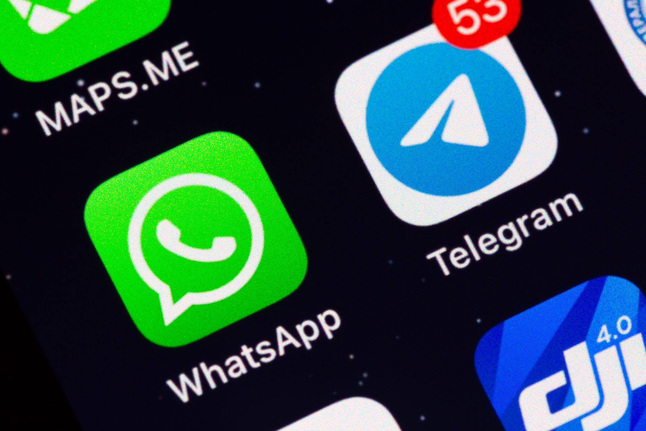 Estos celulares iPhone y Android dejarán de tener WhatsApp a partir de diciembre 2025