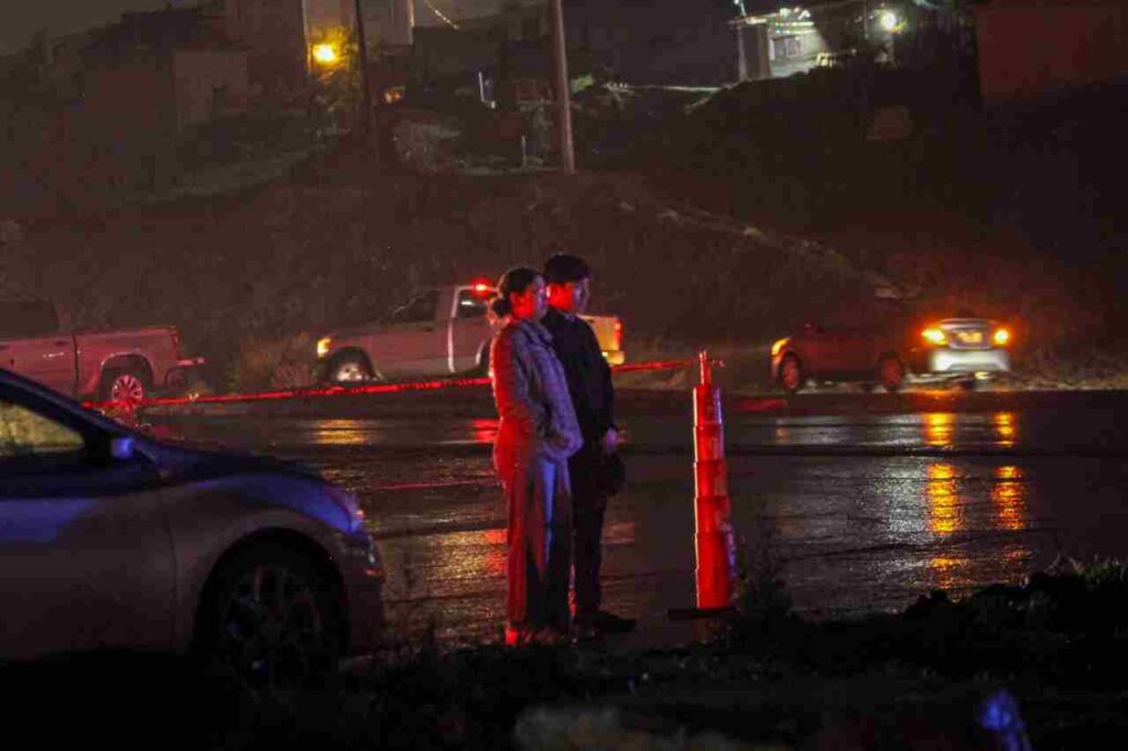 Aparatoso choque en la carretera libre Tijuana–Tecate deja una persona sin vida y varios lesionados