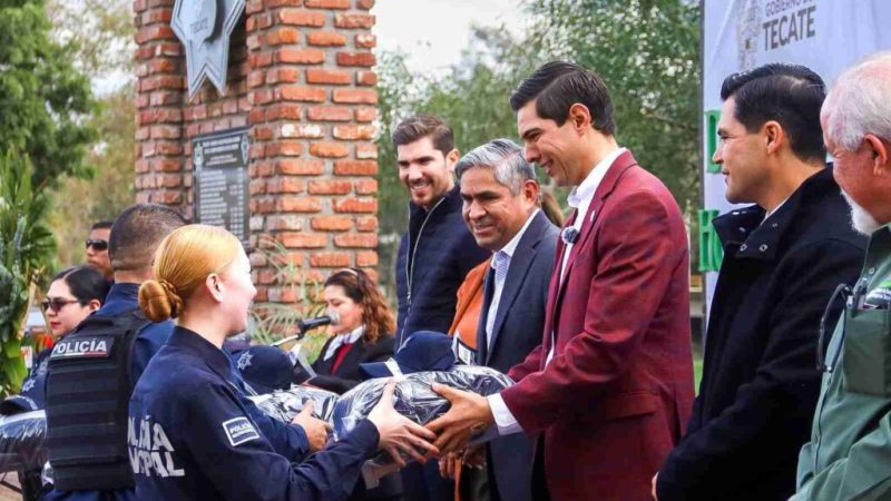 Gobierno de Tecate conmemora el Día Internacional del Policía y fortalece la cooperación con reconocimientos y equipamiento