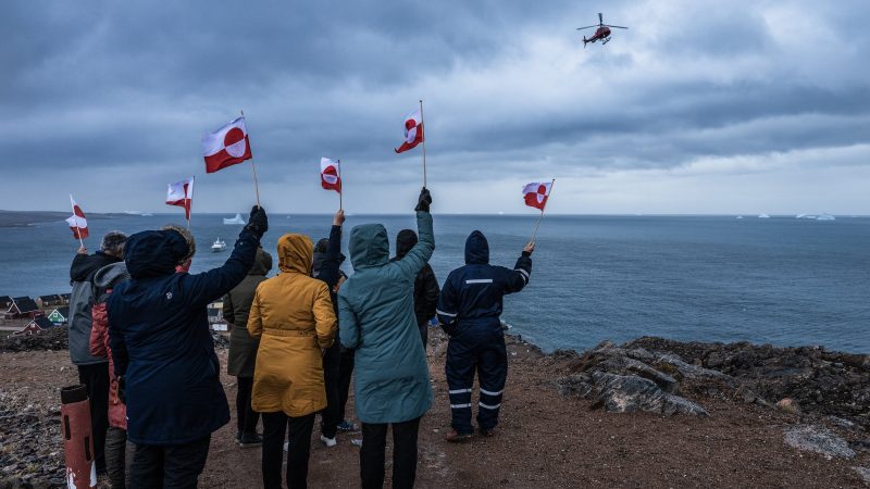 “Por las buenas o por las malas”: así puede Trump conquistar Groenlandia