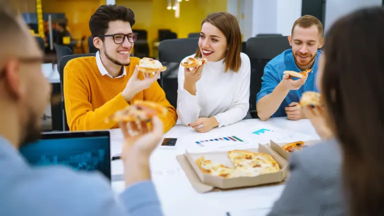 Comer tiene género: cómo los estereotipos influyen en nuestra alimentación