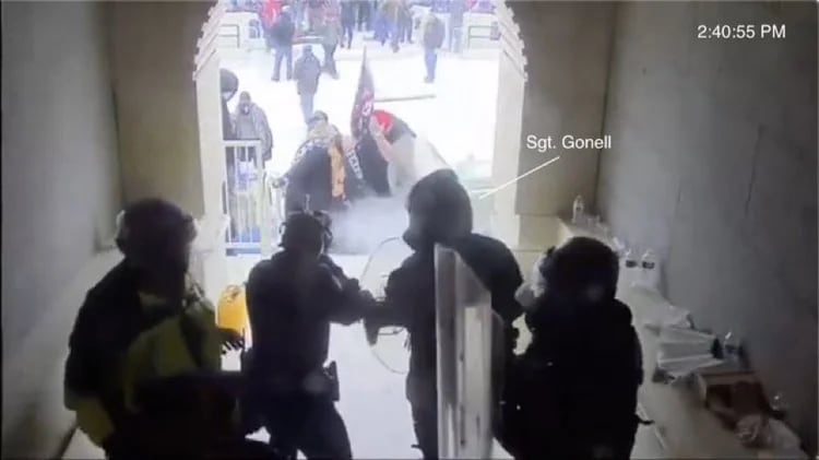 Aquilino Gonell, policía del Capitolio: “Si no hubiera sido por la policía, Estados Unidos sería ahora una dictadura”