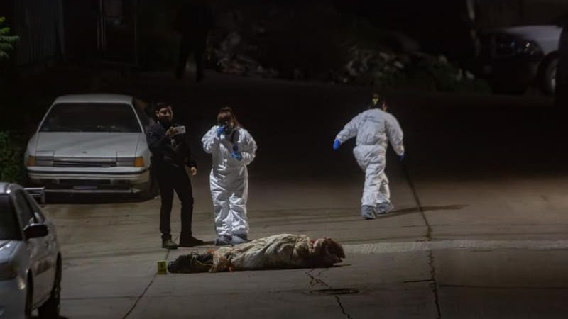 Localizan cuerpo envuelto en cobija en la colonia Herrera