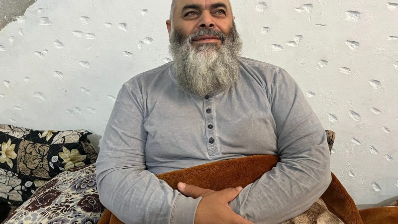 Liberados del campamento sirio de Al Hol que acaba de controlar el ejército: “Para los guardas, todos éramos terroristas”