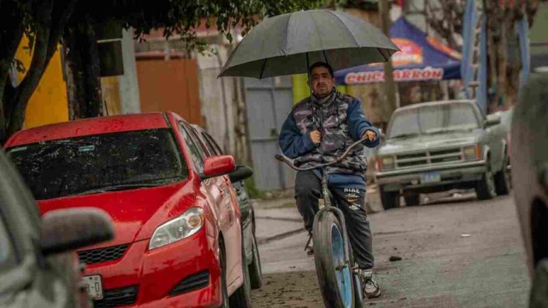 Tijuana despide el año con lluvia