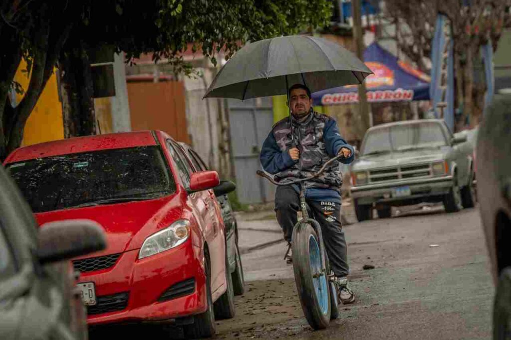 Tijuana despide el año con lluvia