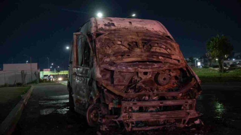 Camión cargado de sueros se incendia en la Vía Rápida Oriente