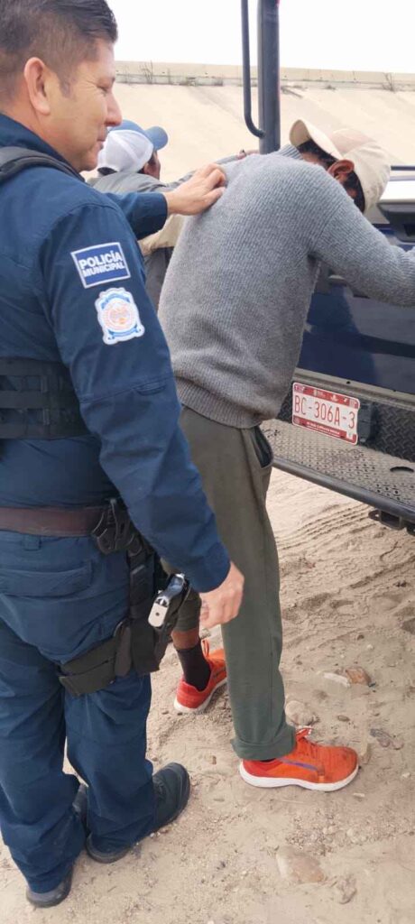 Realiza Policía Municipal de Tijuana operativo preventivo en canalización del Río Alamar