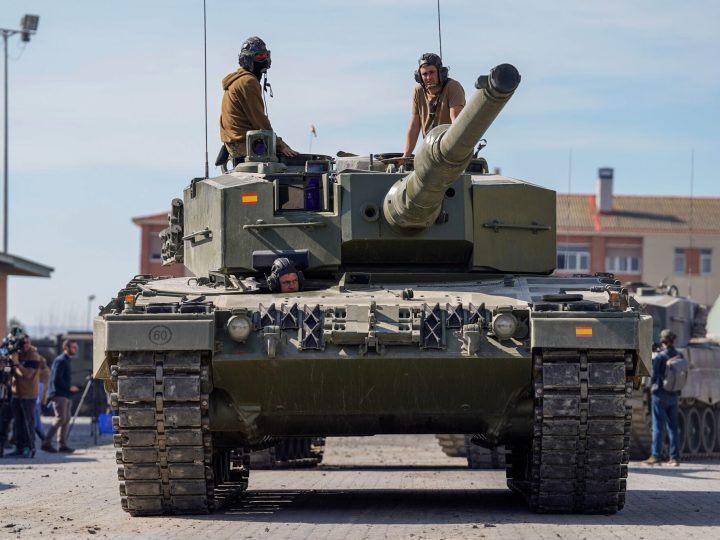 Trump amenaza a la UE con represalias por la regulación que prima las armas europeas