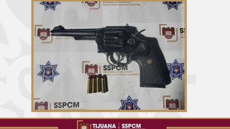 Atención oportuna mediante aplicación Botón Morado deriva en detención por violencia familiar y portación de arma de fuego