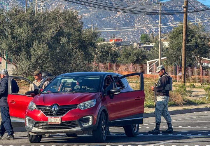 Vigilan la entrada y salida de Tecate
