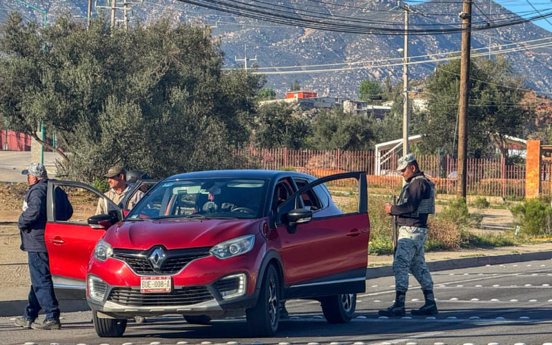 Vigilan la entrada y salida de Tecate