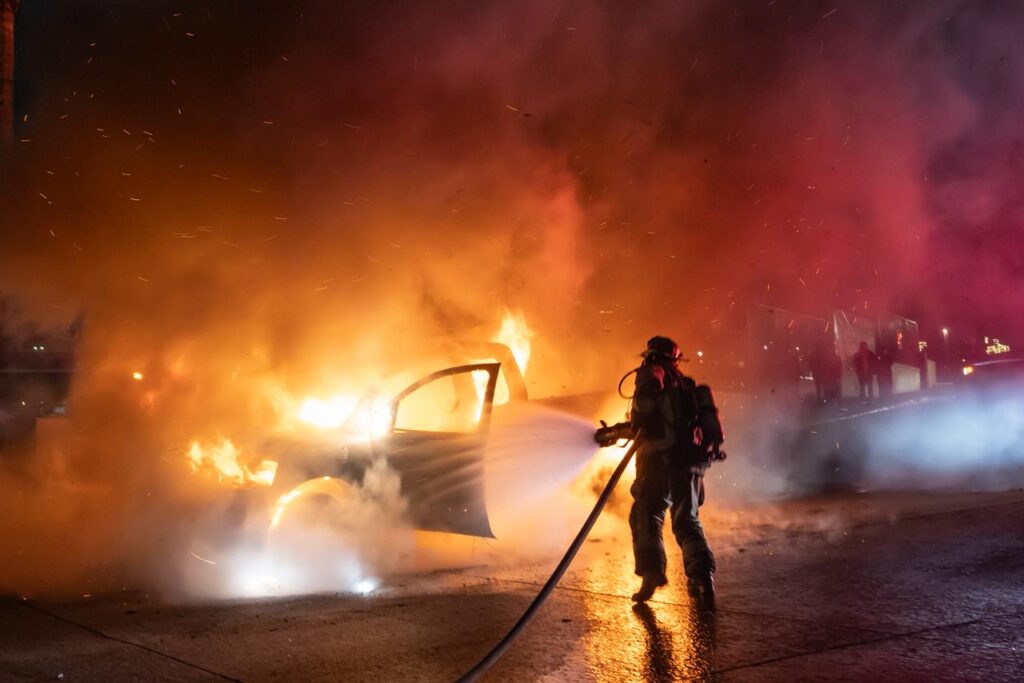 Se incendia pick up en la colonia hipódromo