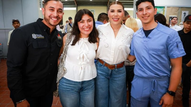 Impulsa gobernadora Marina del Pilar el futuro de estudiantes de preparatoria y universidad con nueva convocatoria de la beca “JOBEC”