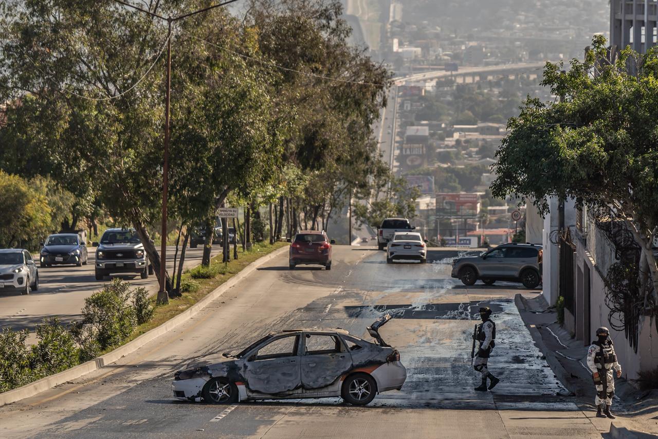 Confirma gobierno de BC detención de 7 presuntos relacionados con quema de Oxxos y vehículos