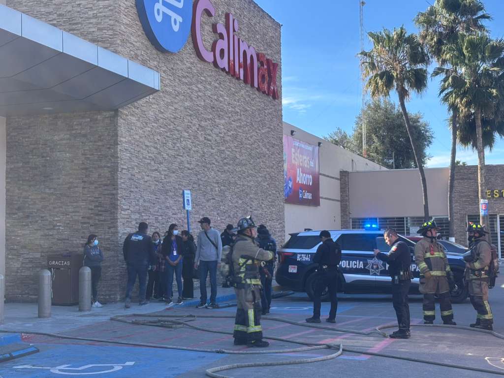 Conato de incendio en Calimax La Mesa