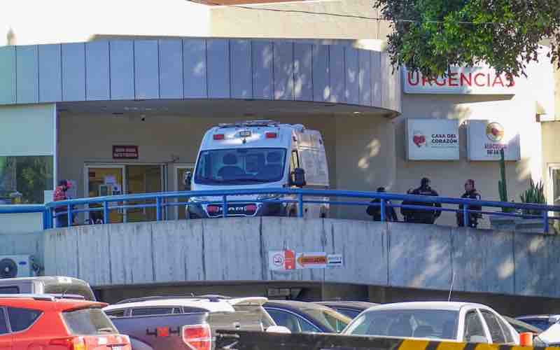 Niña ingresa a urgencias al presentar malestares después de ser arrastrada por corriente que cobró la vida de su padre en El Tecolote