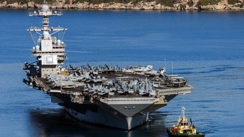 Amago militar de EU en Irán provoca alzas en el precio del petróleo