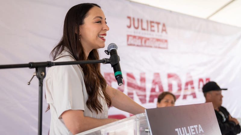 Julieta Ramírez realiza jornada de servicios en Tijuana