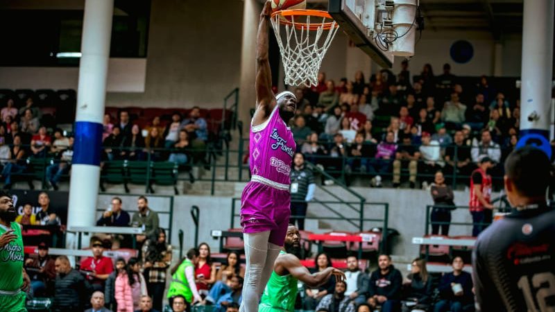 Zonkeys lucha con el corazón ante Pioneros en la Arena Zonkeys