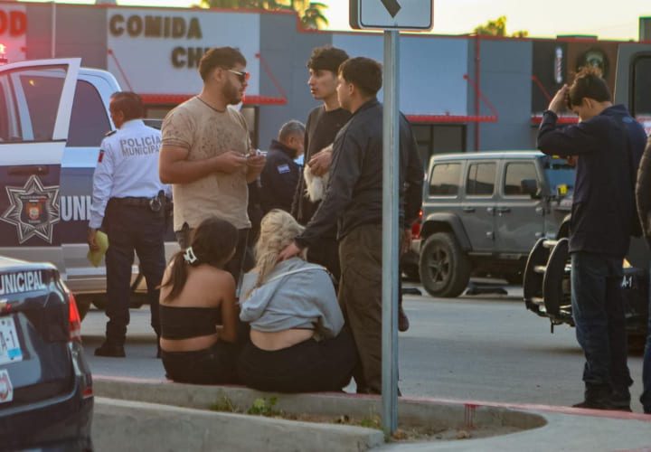 Volcadura en el vaso de la presa Abelardo L. Rodríguez deja cinco lesionados