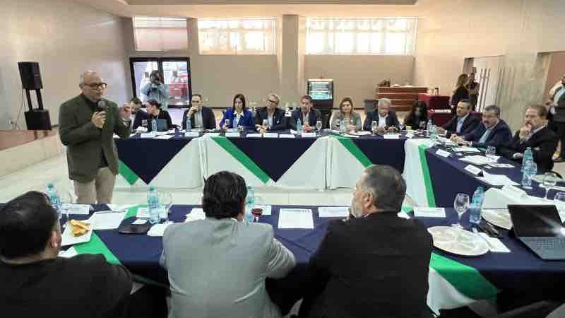 Respalda CCE desaladora pero plantea reservas fiscales