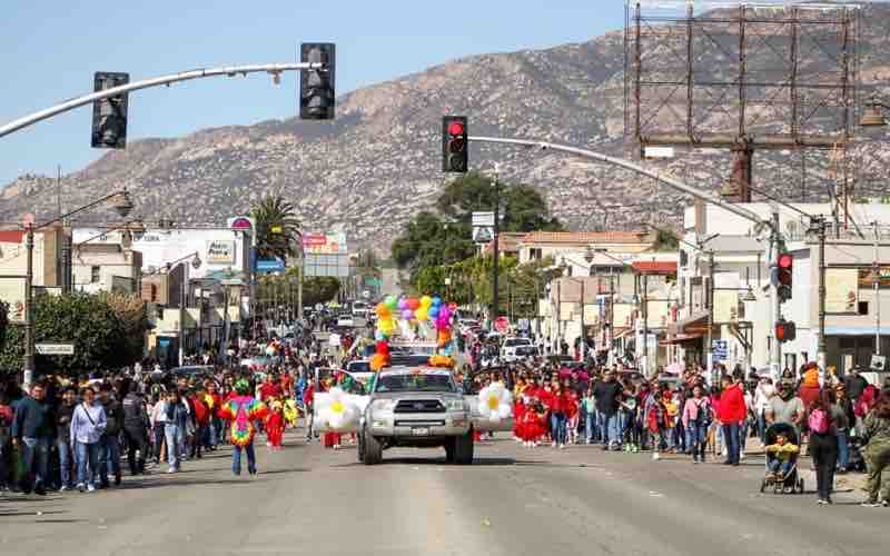 Invita Gobierno de Tecate a disfrutar del Desfile de Primavera 2026