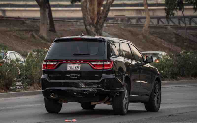 Choque en carriles de la Ready Lane; joven resulta lesionado