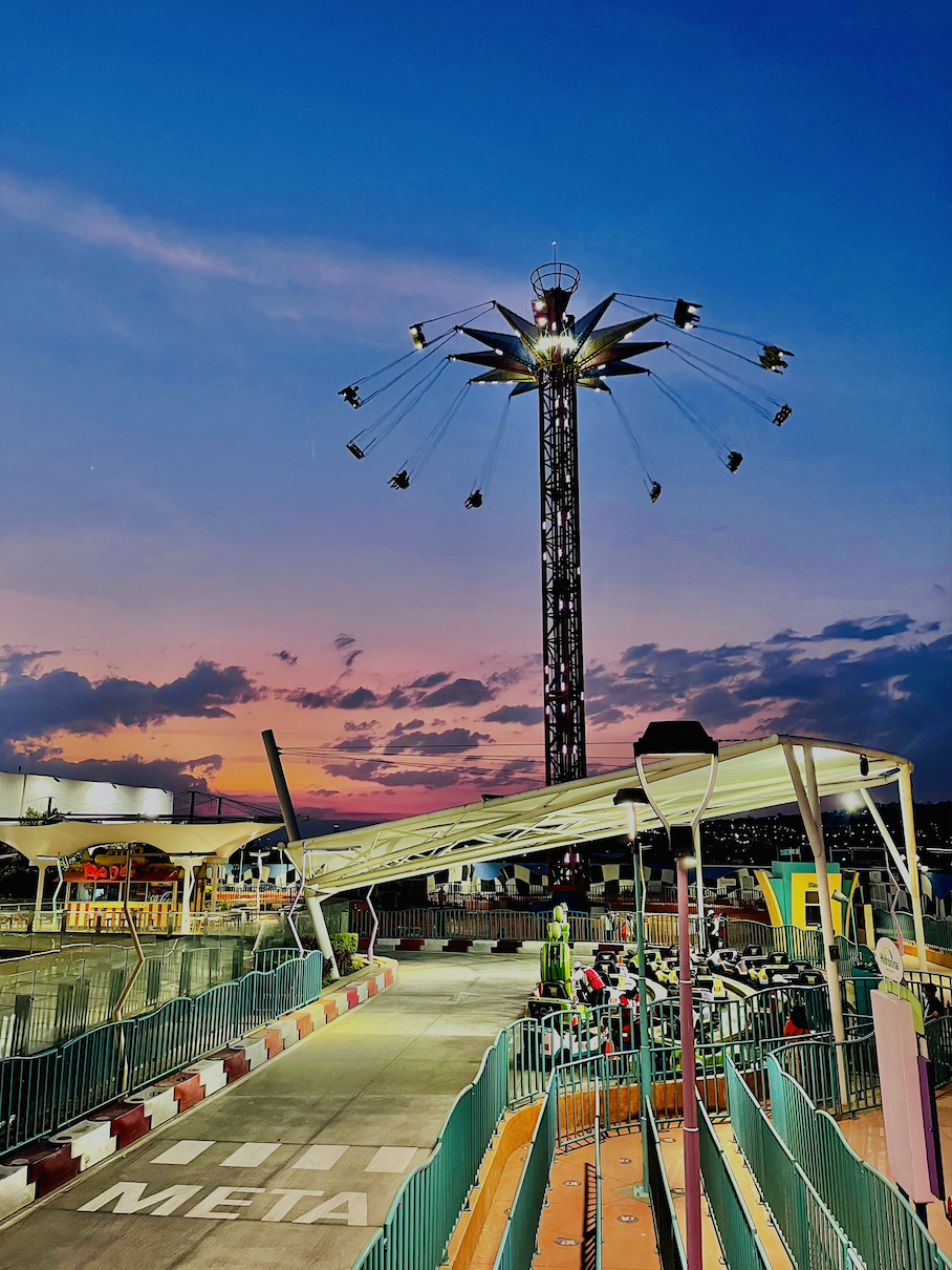 ¿Quién es el dueño de Las Antenas en Iztapalapa y las otras 10 plazas comerciales opera en México?